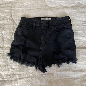Black Ripped Shorties